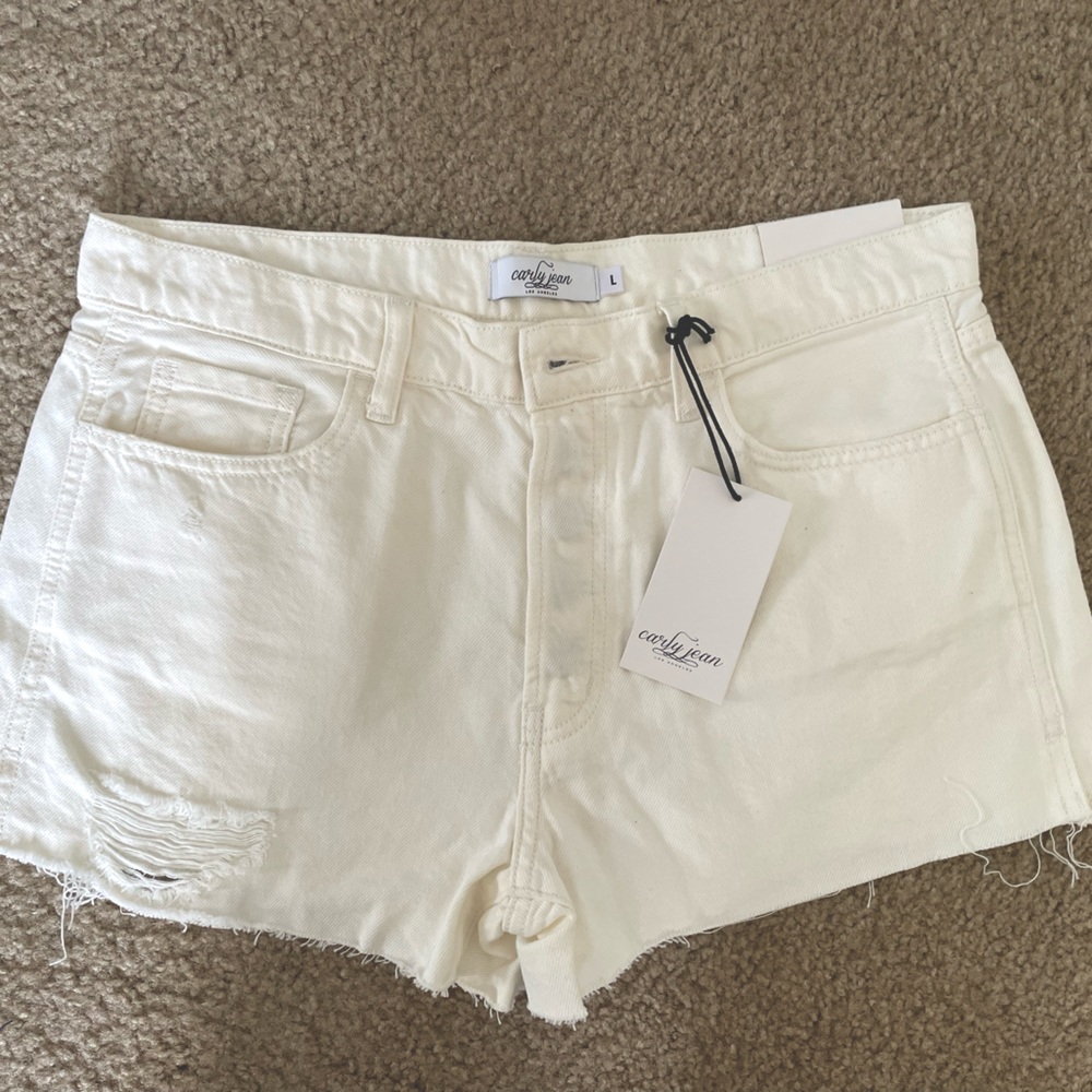 White Denim Shorts from Carly Jean Los Angeles